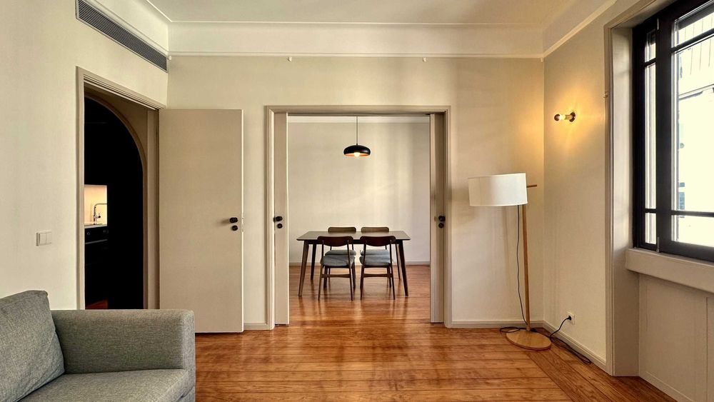 2-bedroom apartment for rent at the centre of Porto.