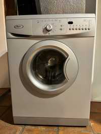 Máquina de lavar roupa 6kg Whirlpool AWO/D 6507/S