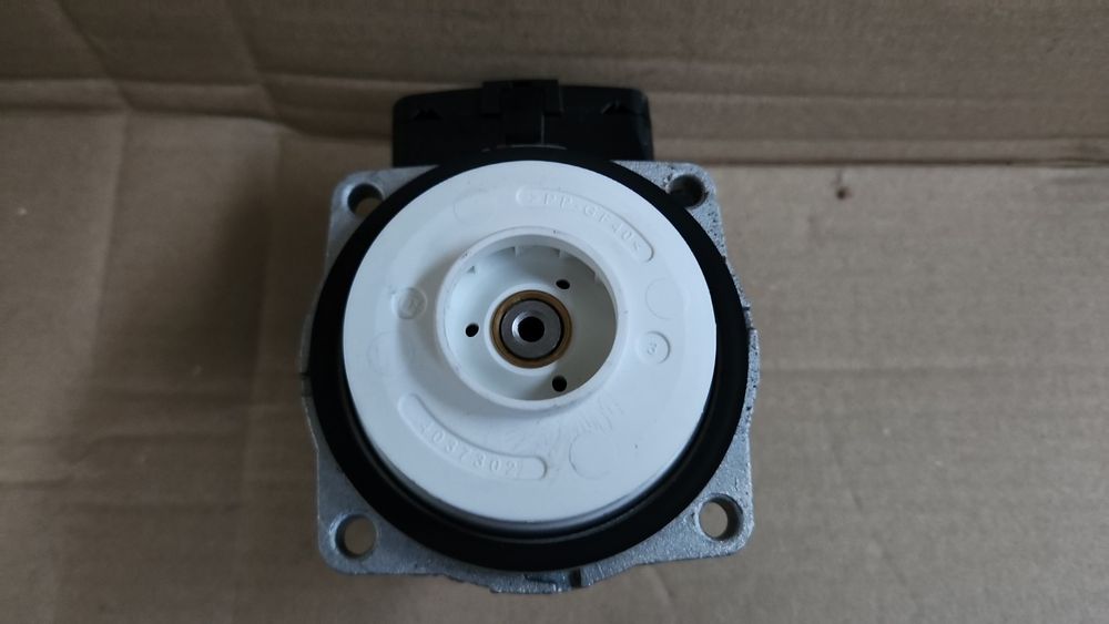 silnik serwisowy pompy wilo x/4-3 vaillant viessmann vihu/4-3