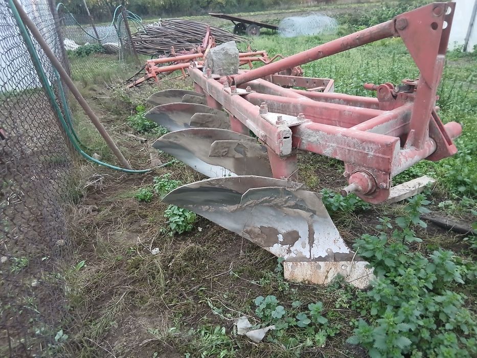 Pług zagonowy Unia Grudziądz 4 skibowy. Transport.
