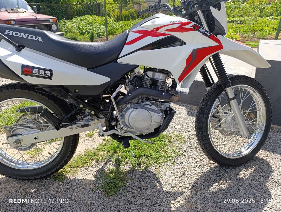 Мотоцикл Honda XR150l