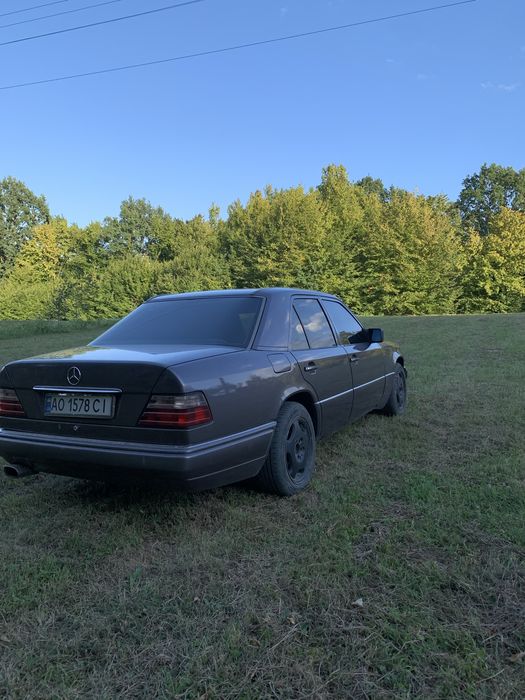 Продам Mersedes-Benz 124) 1995
