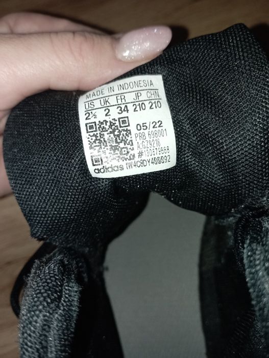 Buty za kostkę firma adidas rozmiar 34 dl wkładki 21 cm