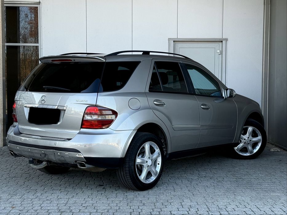 Mercedes ML420 CDI 306KM *4x4* Pneumatyka* Alkantara*Xenon*Hak*Sliczny