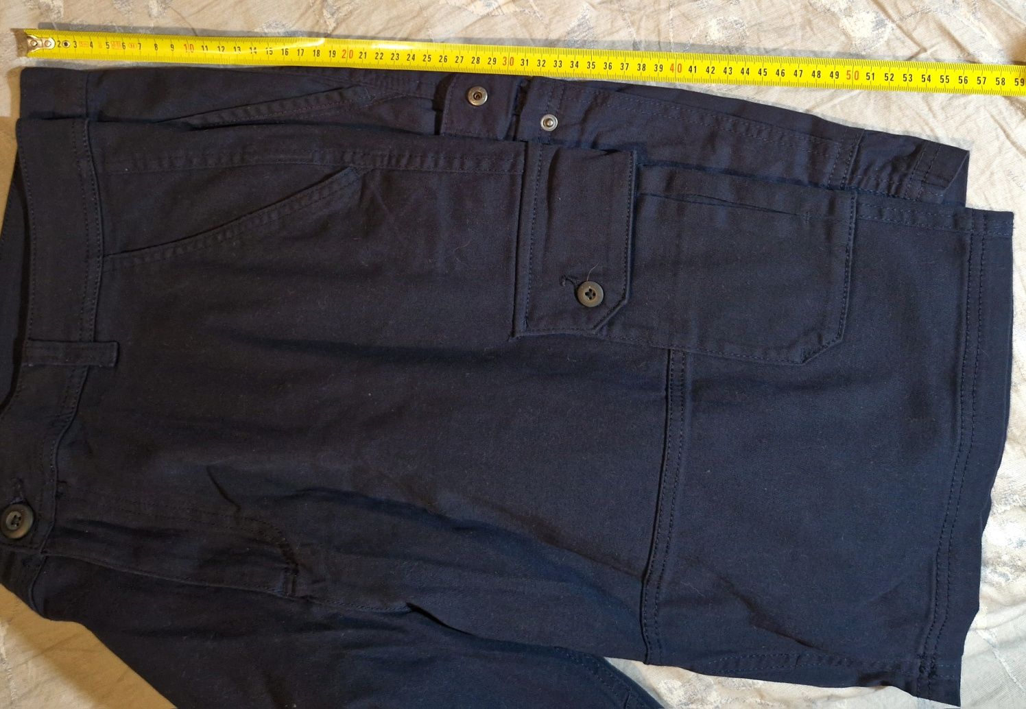 Bermudas novas n 48 n 59
N 48 L
N 50 xl
Pvp 19 eur
Para desocupar apen
