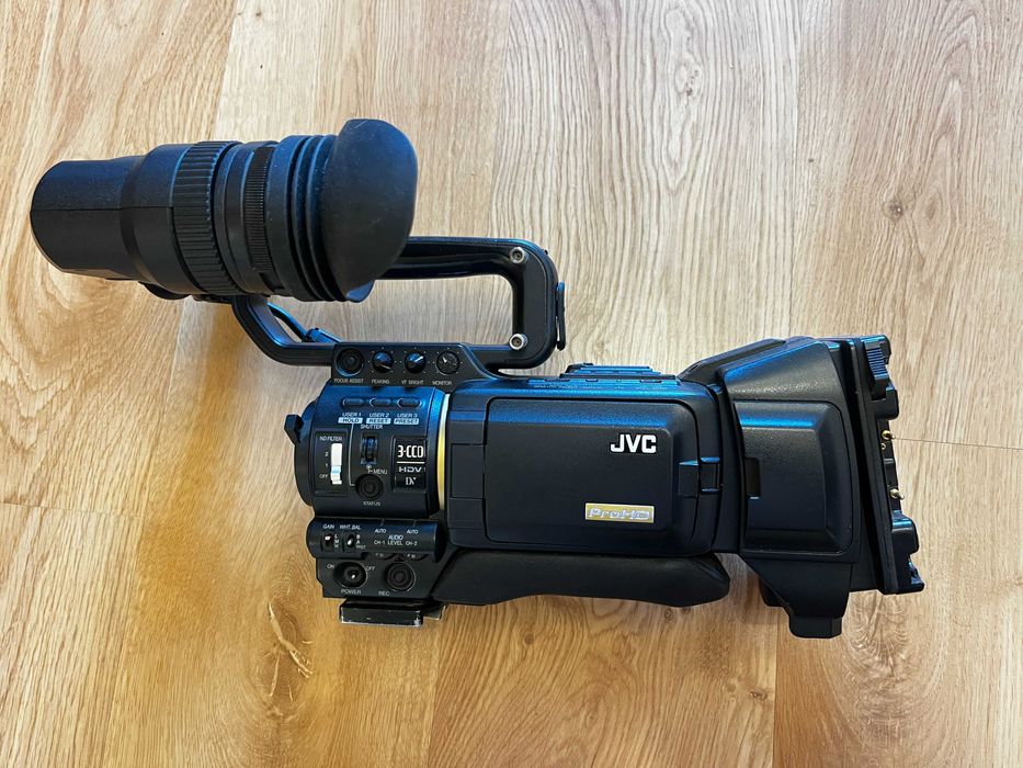 Відеокамера HDV Mini DV Професійна JVC GY-HD200 Тушка