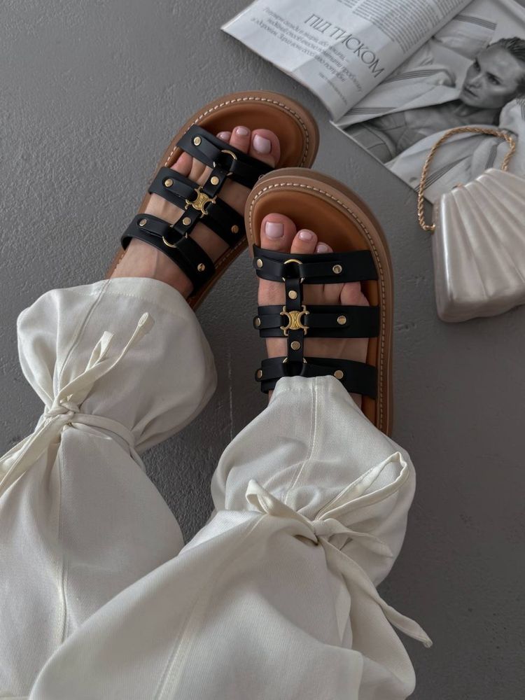 Босоножки / шльопанці CELINE Tippi Leather Slide Sandals Black