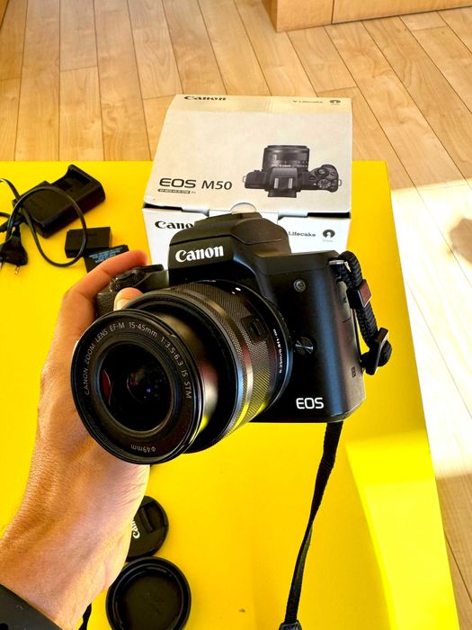 Canon EOS M50 + Objetiva 15-45mm | Excelente Estado