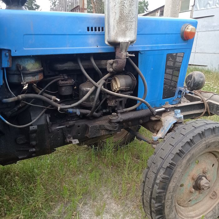 Трактор МТЗ 80 колісний