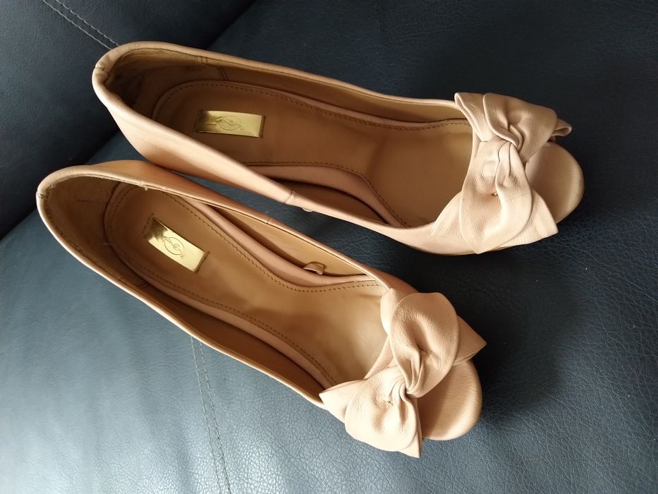 Szpilki czółenka stradivarius kokarda sylwestra urodziny i pin up