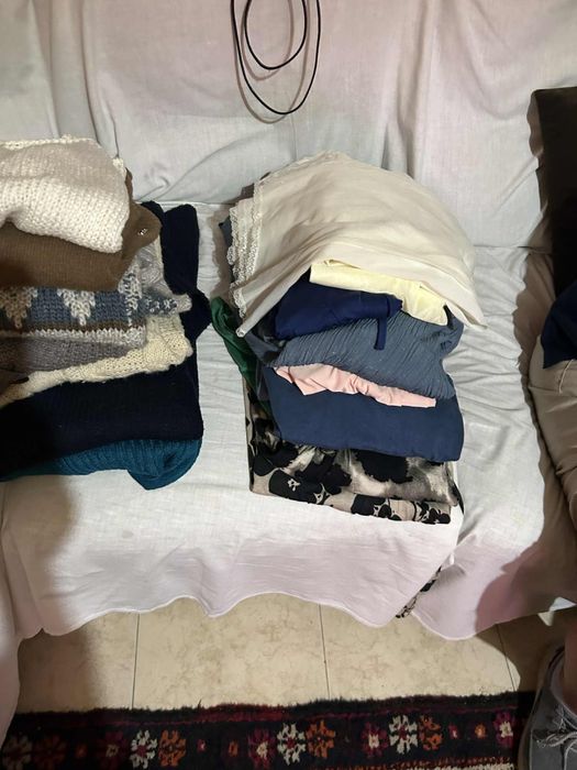 Roupa de senhora, varias pecas