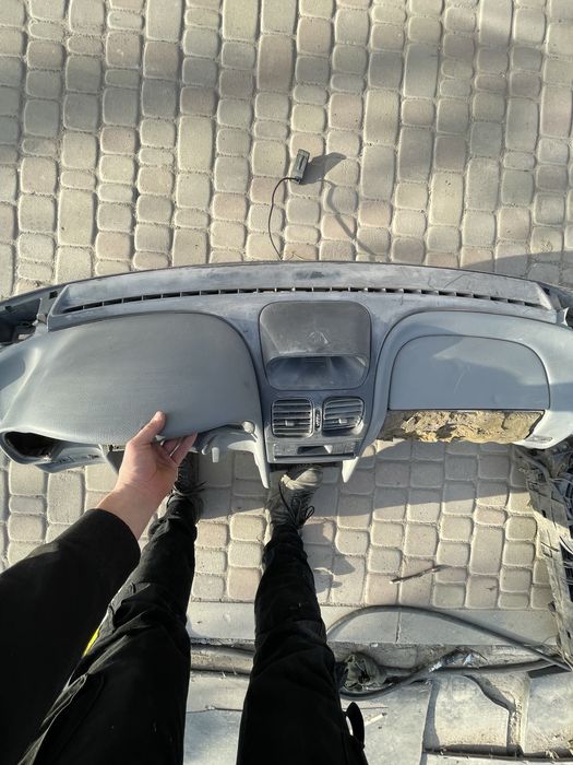 Торпеда и спидометр для Рено лагуна 1996г.