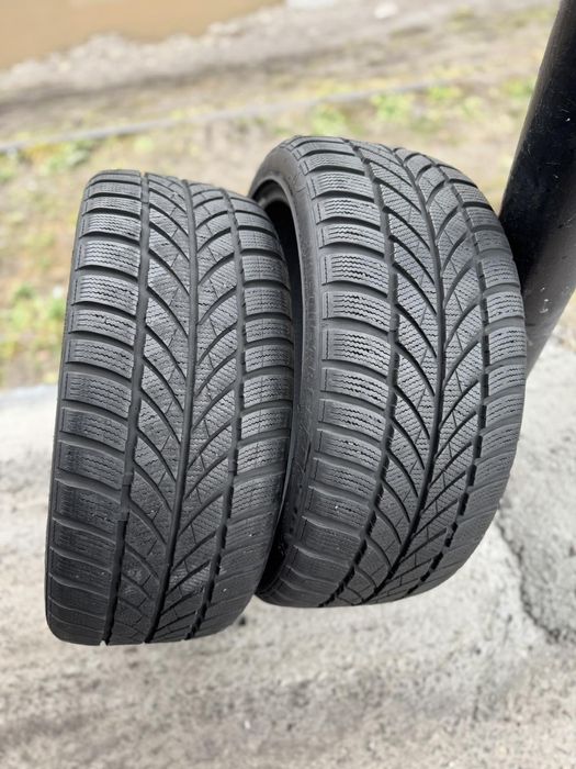 Зимові шини Maxxis 225/40 R18