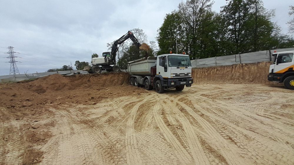 Piasek zasypowy,podsypkowy,siany,ziemia,kruszywo,beton,Transport
