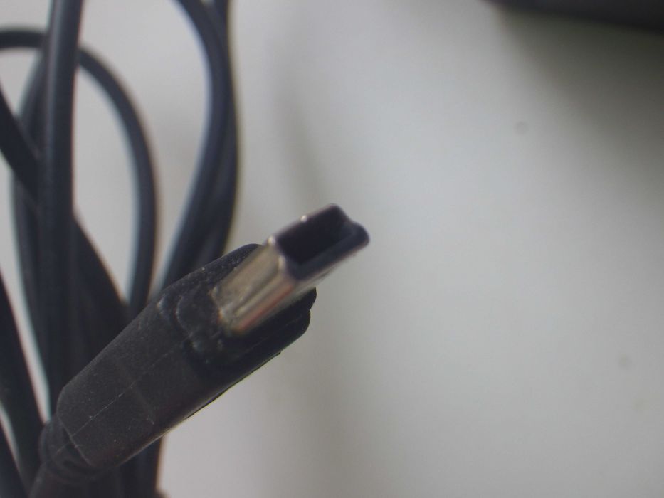 Блок питания DVE model DSA-6G-05 FEU 050100, output 5V, 1A.