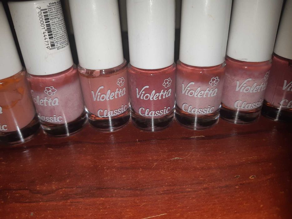 10 нюдовых модных лаков. Новые.