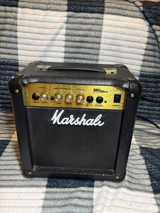 Комбоусилитель для электрогитары Marshall MG10CD