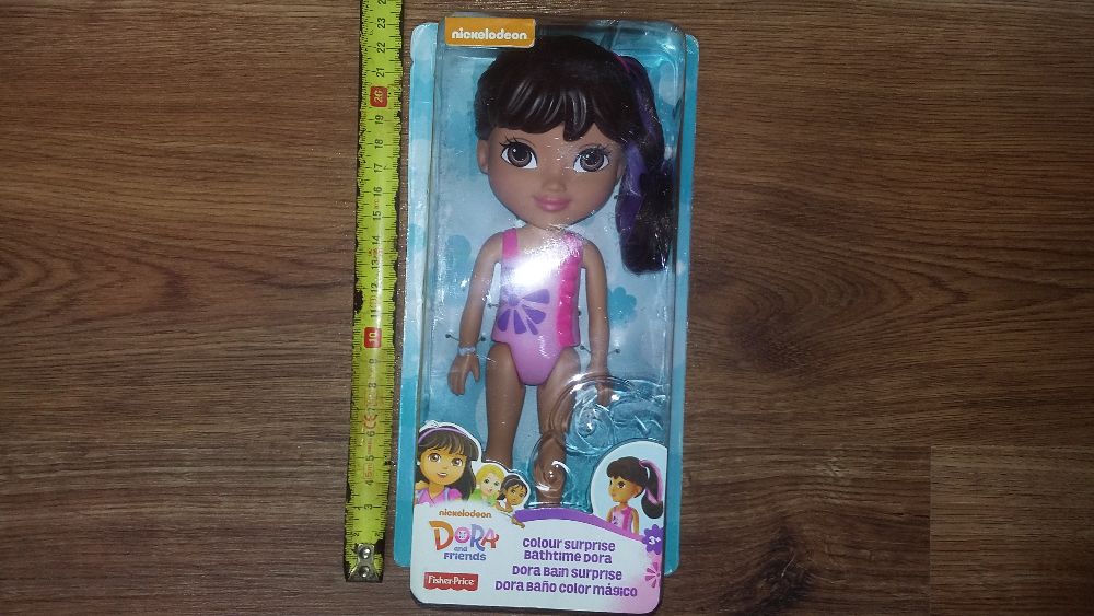 Lalka Dora zmieniająca kolor pływaczka