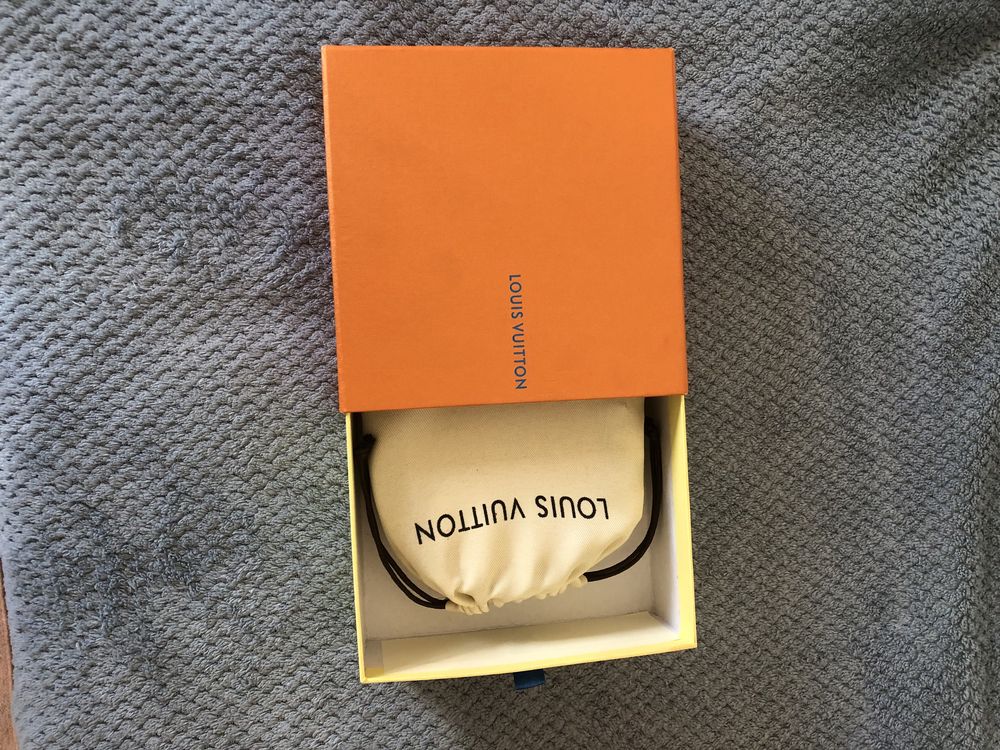 Cinto Louis Vuitton edição em preto