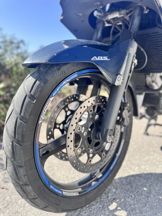 SUZUKI V-STROM DL650 nacional poucos km