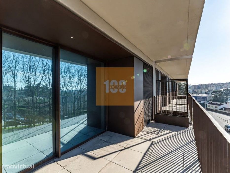 T4 novo com varanda - The Yard