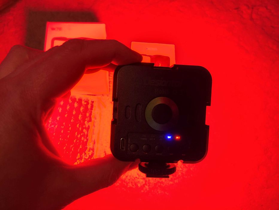 LED RGB накамерный светильник Desiontal W70 (аккумуляторный)