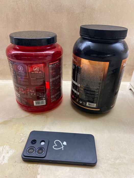 Frascos Proteina Whey vazios para arrumação