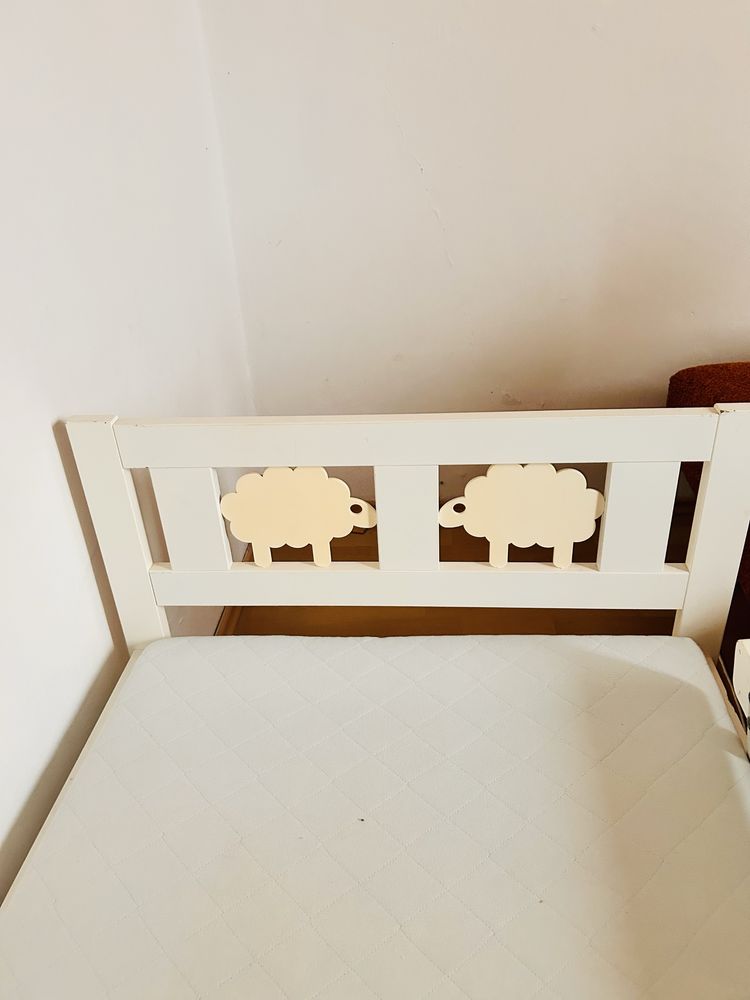 Łóżeczko Ikea Kritter + materac + dno + zabezpieczenie