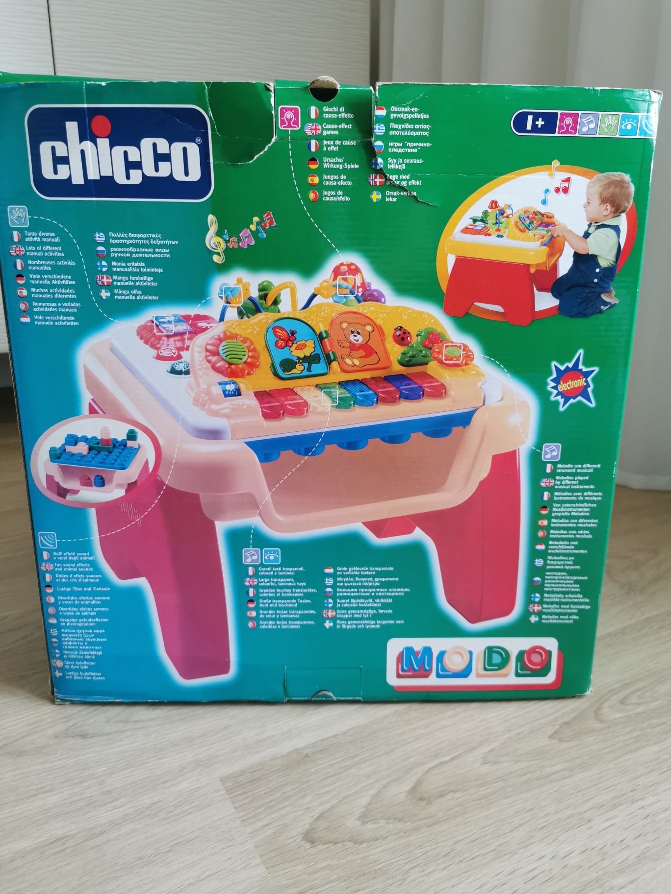 Mesa de Atividades Chicco 2-em-1 com Piano e Base de Construções