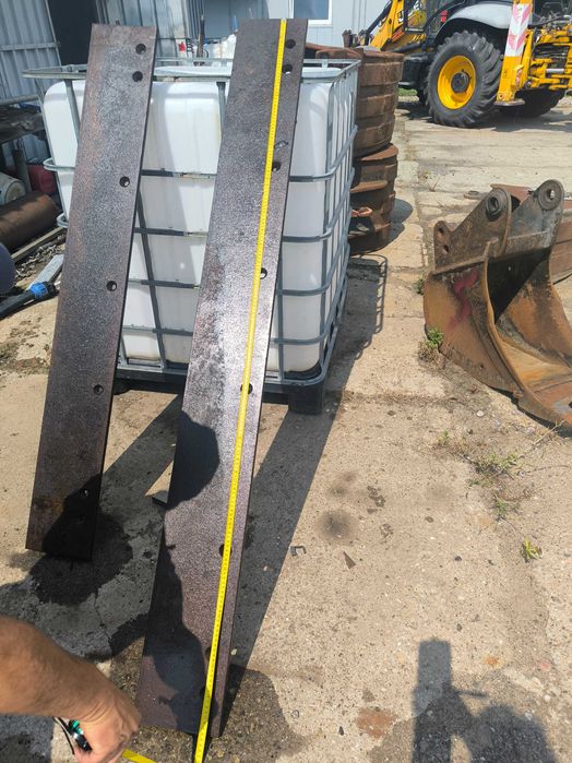 Lemiesze do równiarki O&K, hardox 500.