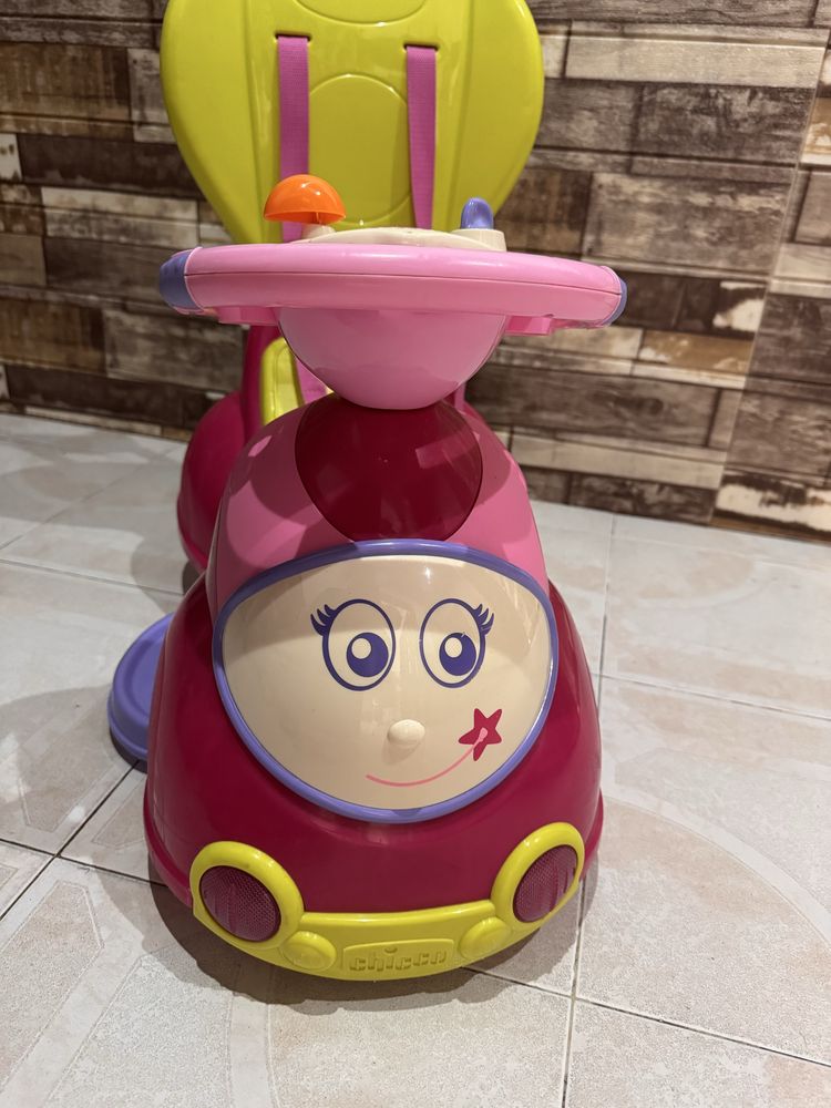 Chicco/ Quatro em um.