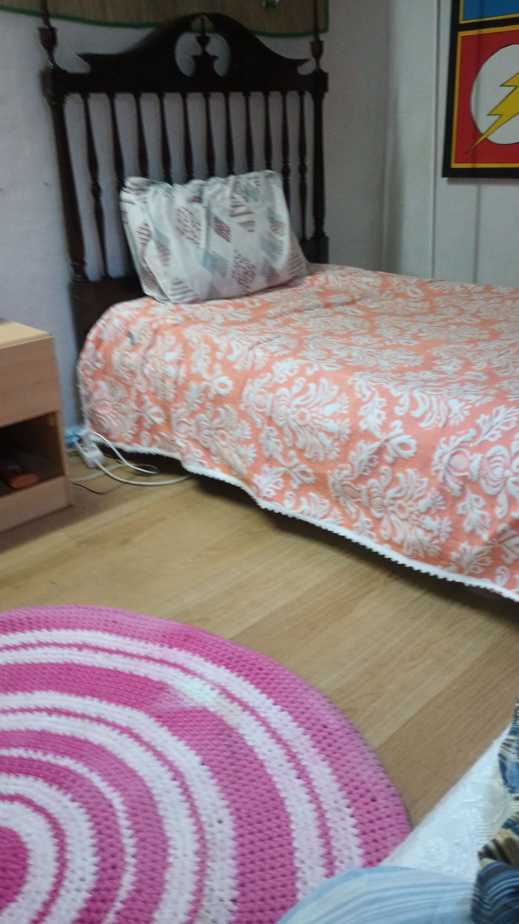Alugo quarto em alverca: