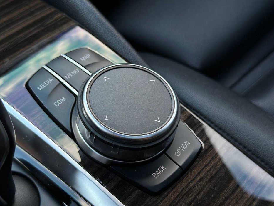 BMW 530E G30 (Розстрочка / Лізинг)