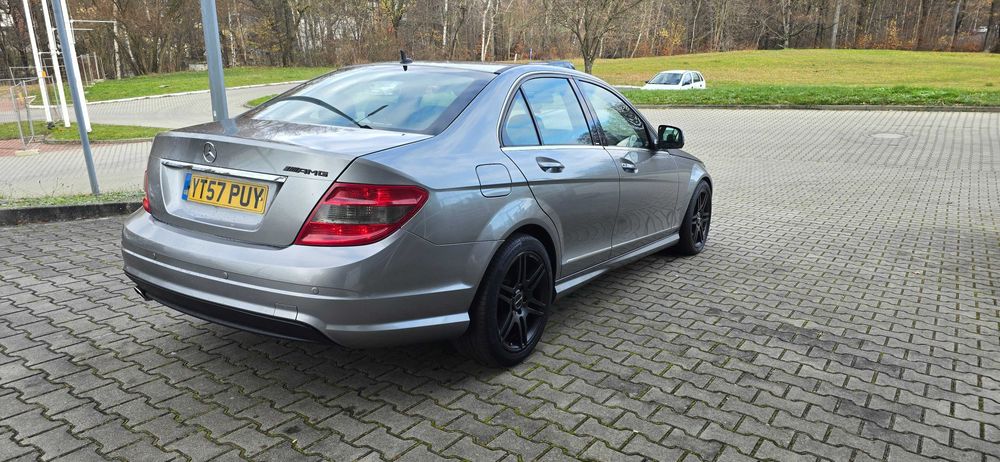 MERCEDES-BENZ W204 220CDI 170PS Pakiet AMG 2007 rok Anglik Zapraszam