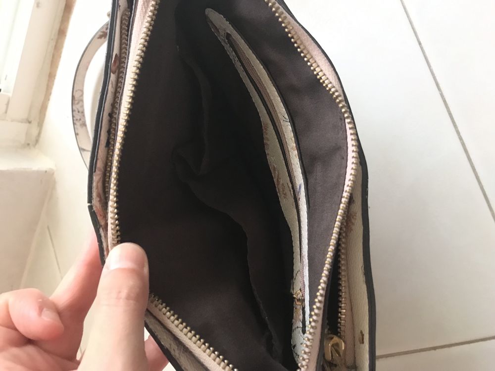Conjunto Mala Tiracolo + Carteira Marca PARFOIS