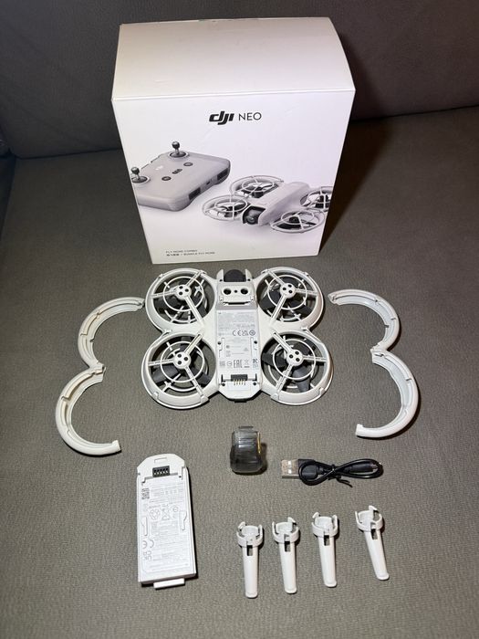 DJI Neo + extras