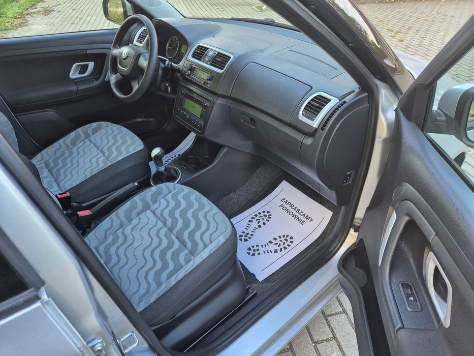 Skoda Fabia 2010r. 1.4 Benzyna Klimatronic Tempomat Alu Relingi
