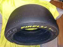 Pneu Pirelli Ferrari 300/720-19