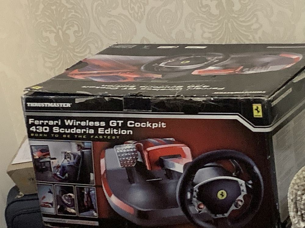 Ігровий руль ThrustMaster Ferrari Wireless GT Cockpit 430 (опис)