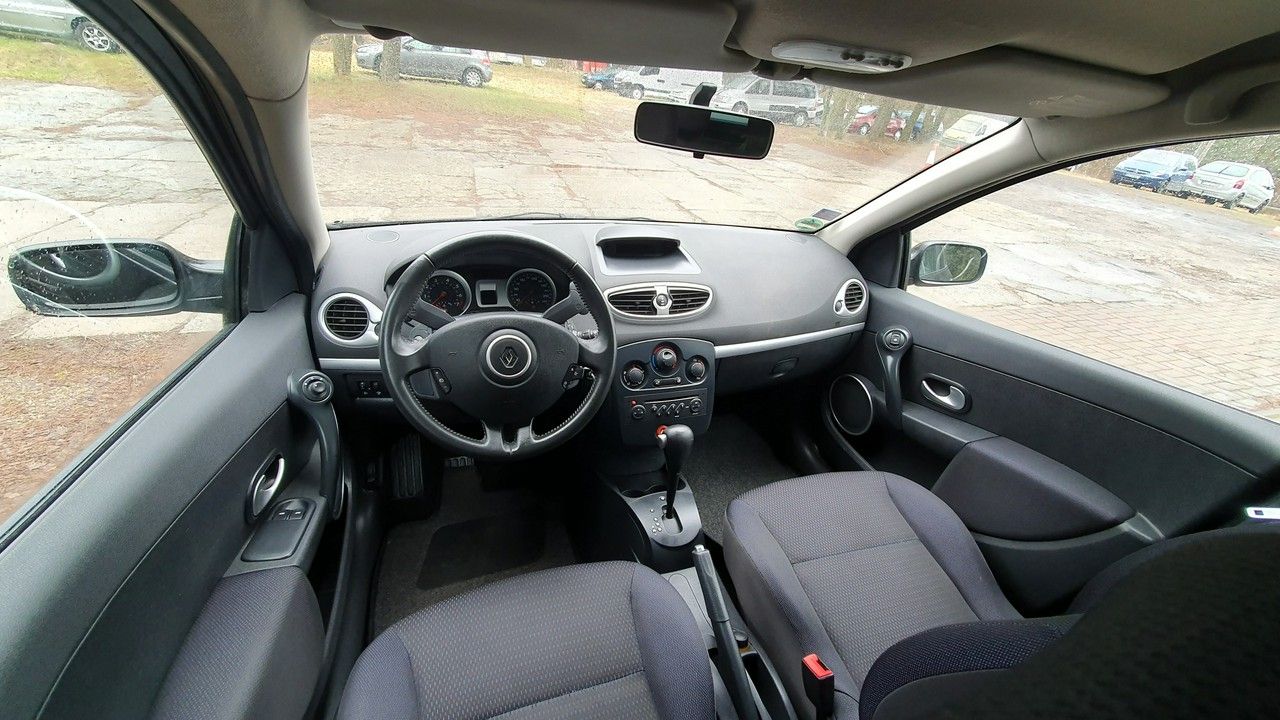 Renault Clio 1.6 16v stan BDB  z Niemiec Ladna Niski Przebieg 58 TYS