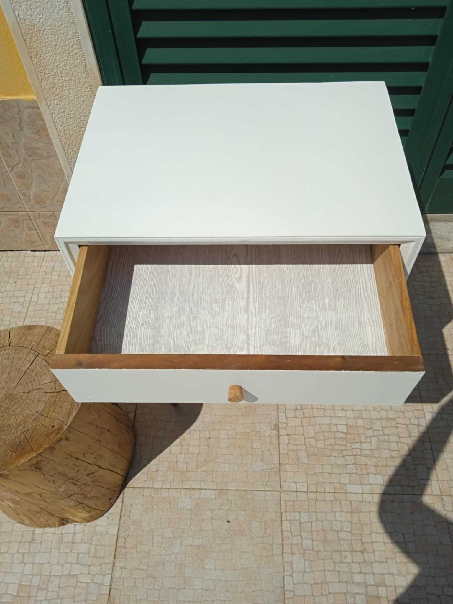 Mesa de apoio vintage