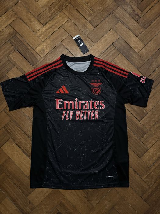 Camisas futebol aleatoria