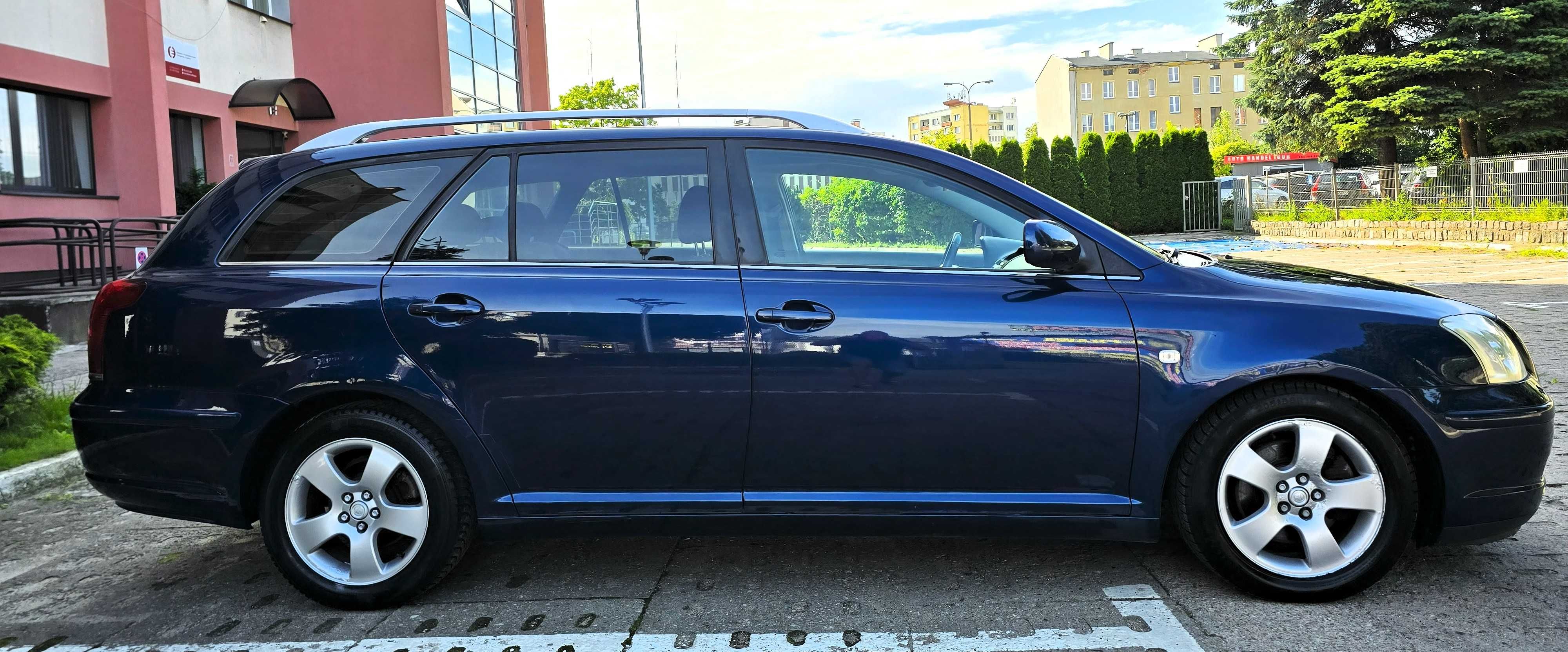 Toyota Avensis 2.0Benzynka 146KM Bogata  Wersja Wyposażenia 2005Rok