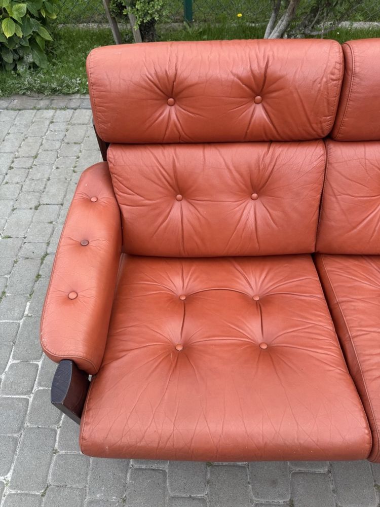 Диван двійка шкіряний  Chesterfield