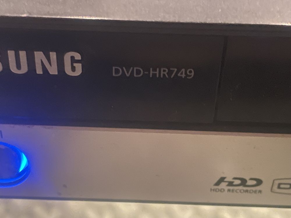 Nagrywarka z dyskiem Samsung DVD-HR749