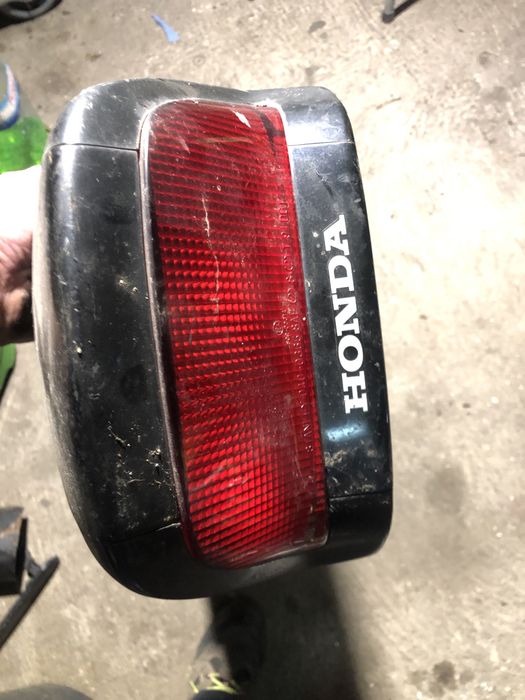 Honda CBR 1000f peças. Banco, carnagem, farol, manometros, suspenção