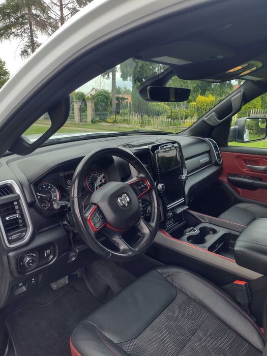 2022 RAM 1500 5.7 Hemi 4x4 Niski przebieg!! Vat 23