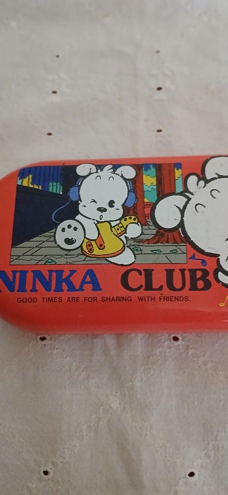 Estojo de lata Ninka Club