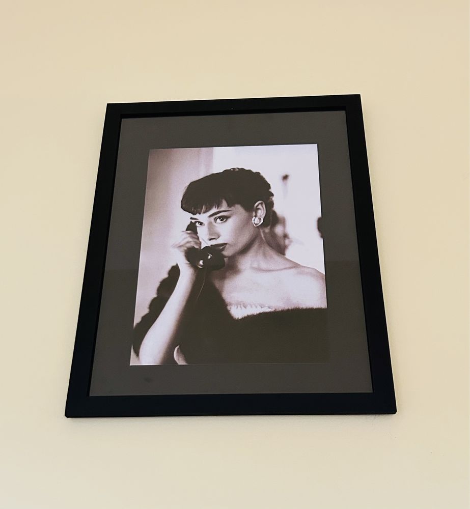 Oprawiony druk cyfrowy Audrey Hepburn