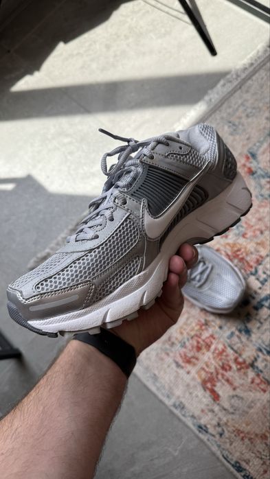 Кросівки Nike Zoom Vomero 5 “Photon Dust” оригінал
